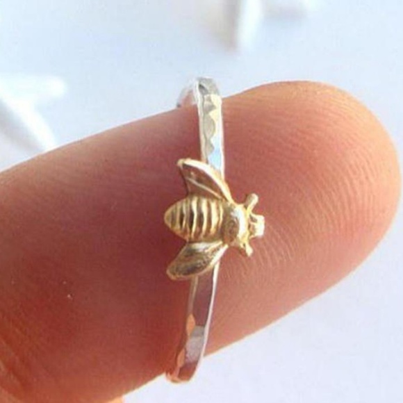 NEW 925 Sterling Silver Two Tone Gold Bee Ring - Picture 2 of 3
